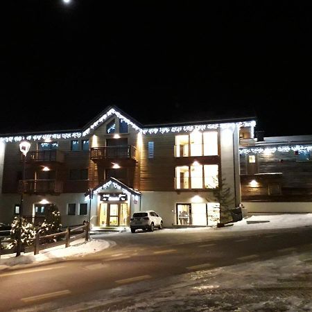 Garni Al Silvestri Vei Hotell Livigno Exteriör bild