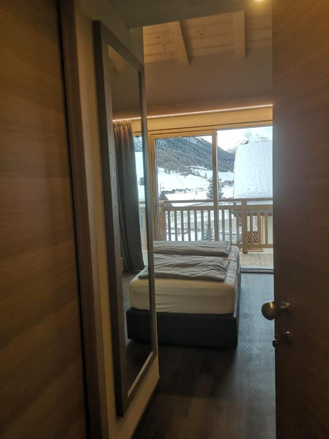 Garni Al Silvestri Vei Hotell Livigno Exteriör bild