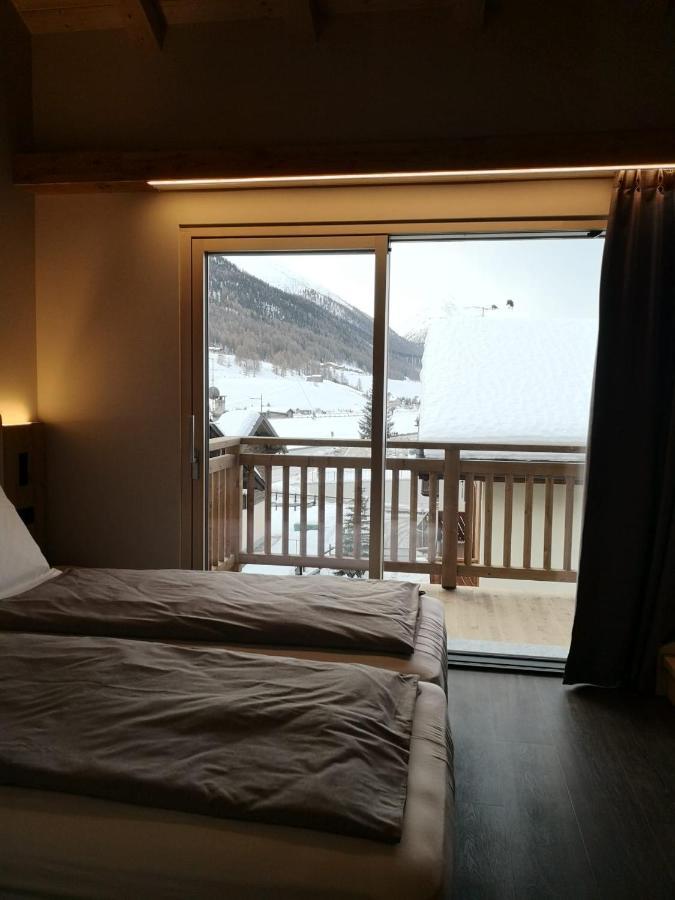 Garni Al Silvestri Vei Hotell Livigno Exteriör bild
