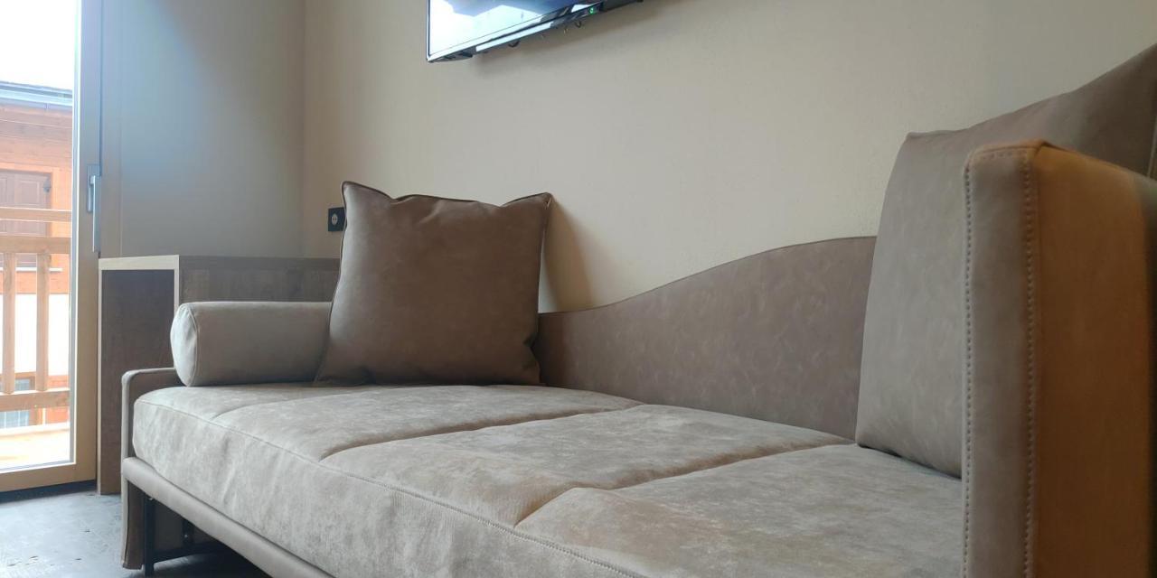 Garni Al Silvestri Vei Hotell Livigno Exteriör bild