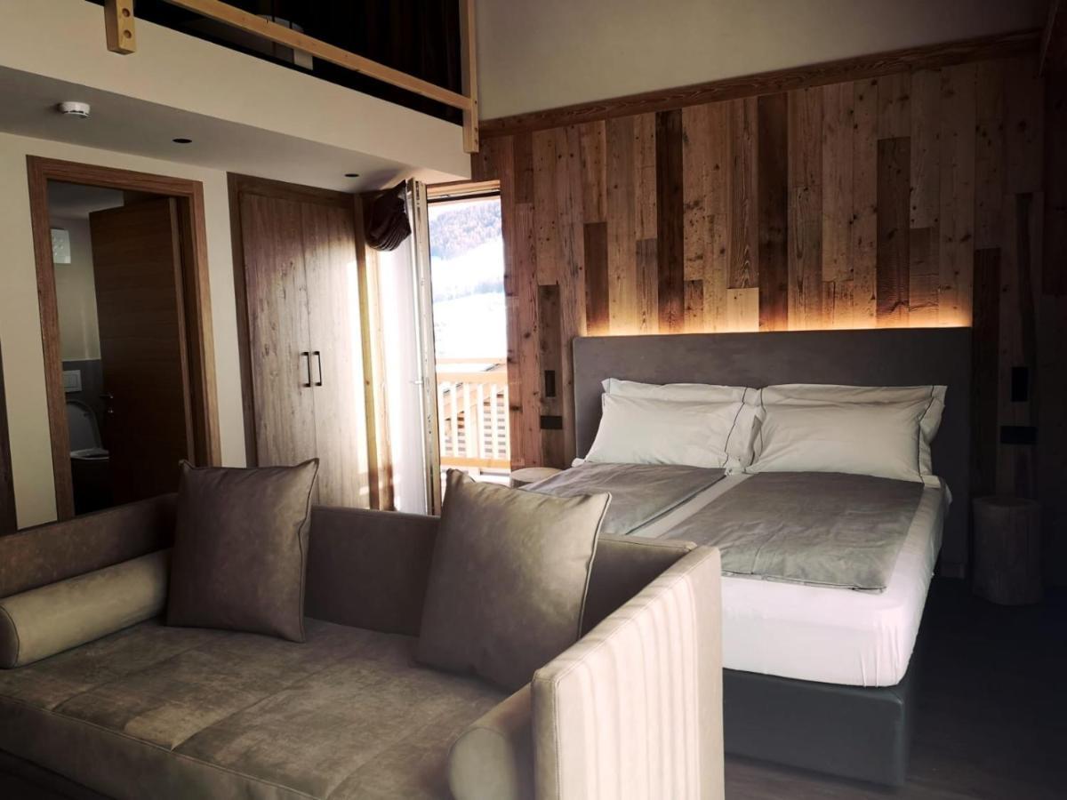 Garni Al Silvestri Vei Hotell Livigno Exteriör bild
