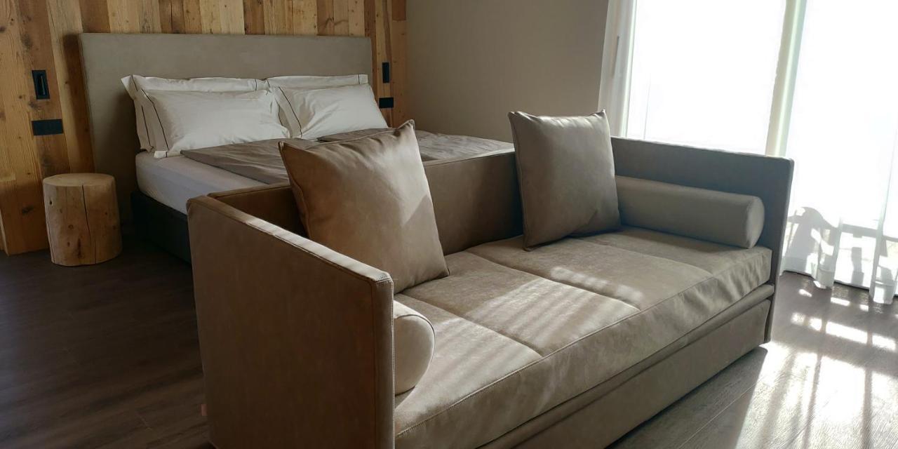 Garni Al Silvestri Vei Hotell Livigno Exteriör bild