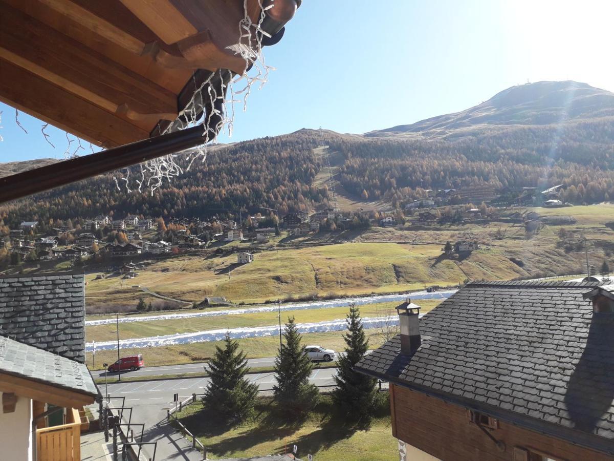 Garni Al Silvestri Vei Hotell Livigno Exteriör bild